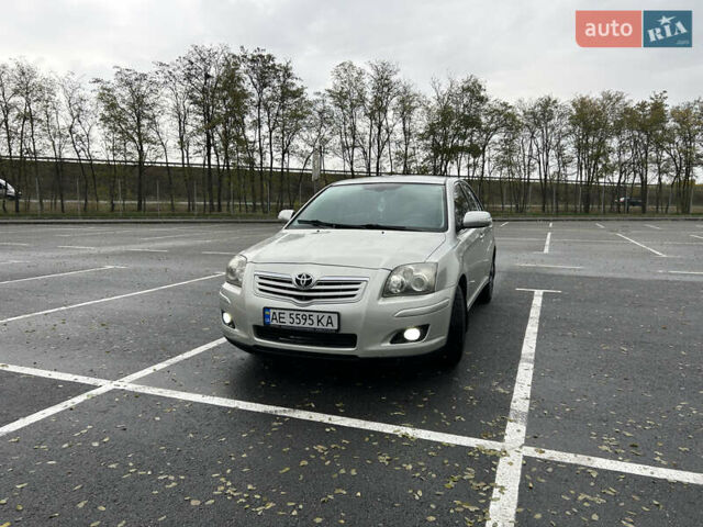 Сірий Тойота Авенсіс, об'ємом двигуна 1.8 л та пробігом 167 тис. км за 8700 $, фото 14 на Automoto.ua