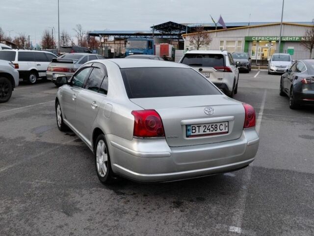 Серый Тойота Авенсис, объемом двигателя 1.8 л и пробегом 390 тыс. км за 4500 $, фото 2 на Automoto.ua
