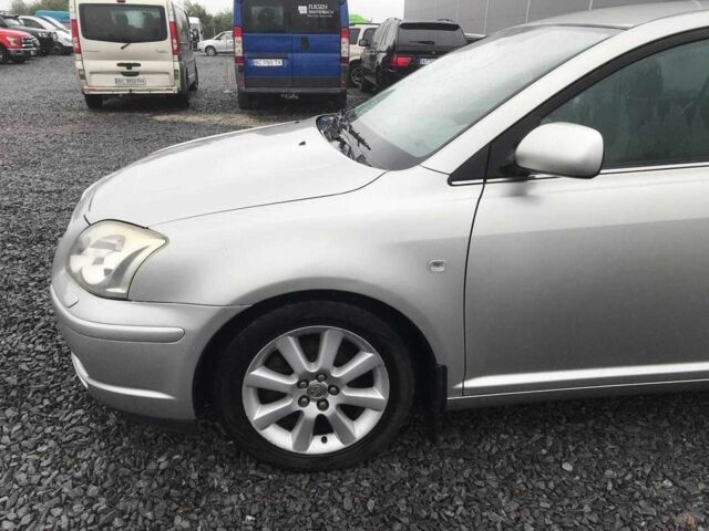 Сірий Тойота Авенсіс, об'ємом двигуна 1.8 л та пробігом 328 тис. км за 4790 $, фото 2 на Automoto.ua