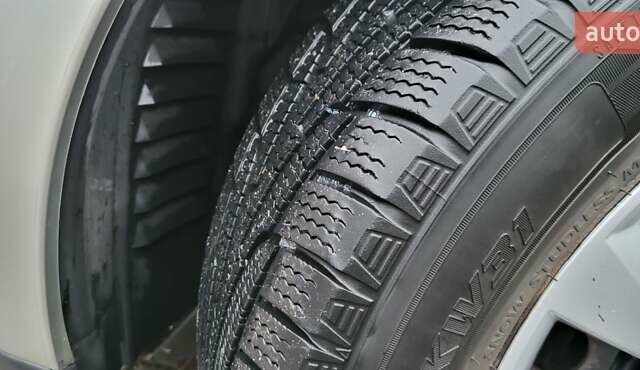 Серый Тойота Авенсис, объемом двигателя 1.79 л и пробегом 94 тыс. км за 6950 $, фото 26 на Automoto.ua