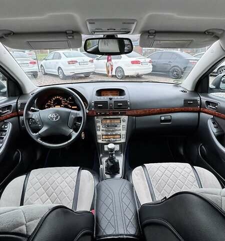 Сірий Тойота Авенсіс, об'ємом двигуна 2.2 л та пробігом 219 тис. км за 6600 $, фото 13 на Automoto.ua