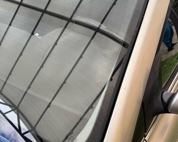 Серый Тойота Авенсис, объемом двигателя 2.2 л и пробегом 320 тыс. км за 6050 $, фото 23 на Automoto.ua