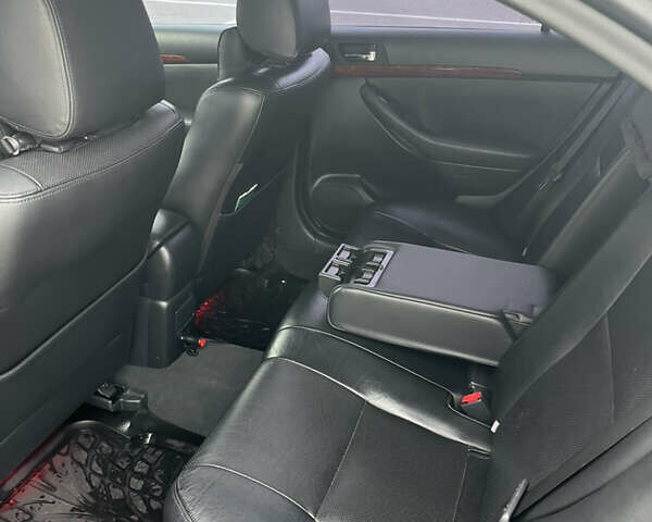 Серый Тойота Авенсис, объемом двигателя 2.23 л и пробегом 310 тыс. км за 6110 $, фото 14 на Automoto.ua