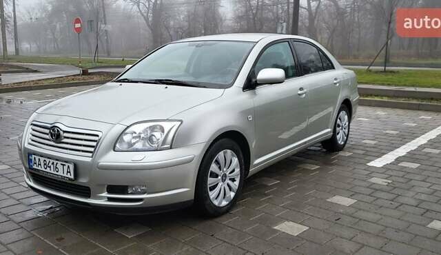 Серый Тойота Авенсис, объемом двигателя 1.79 л и пробегом 94 тыс. км за 6950 $, фото 3 на Automoto.ua