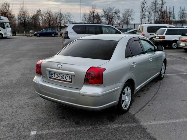 Серый Тойота Авенсис, объемом двигателя 1.8 л и пробегом 390 тыс. км за 4500 $, фото 1 на Automoto.ua