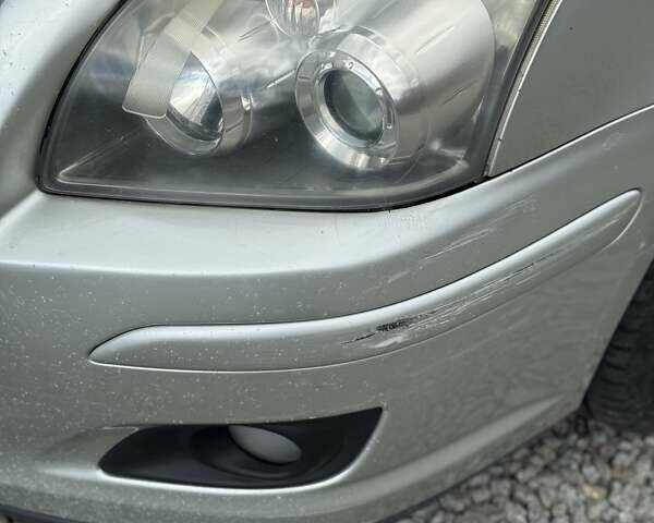Серый Тойота Авенсис, объемом двигателя 2.2 л и пробегом 320 тыс. км за 6050 $, фото 16 на Automoto.ua
