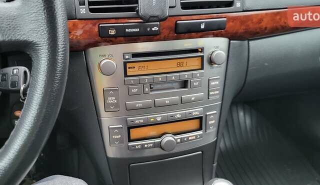 Серый Тойота Авенсис, объемом двигателя 1.79 л и пробегом 94 тыс. км за 6950 $, фото 21 на Automoto.ua