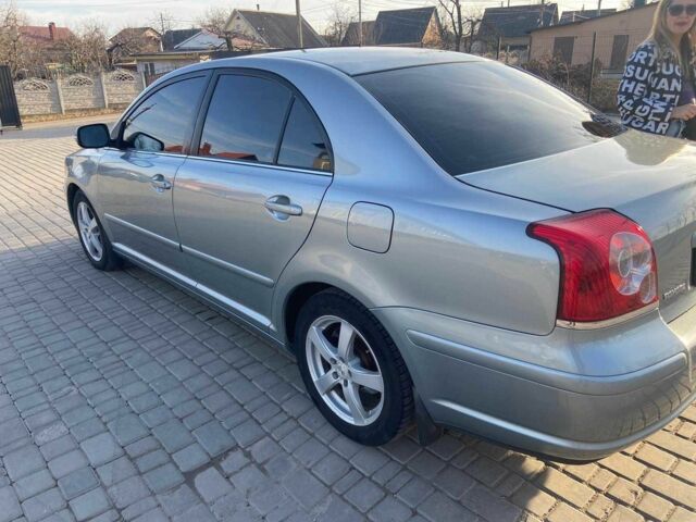 Серый Тойота Авенсис, объемом двигателя 2 л и пробегом 410 тыс. км за 6000 $, фото 9 на Automoto.ua
