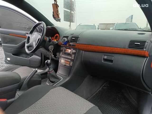 Серый Тойота Авенсис, объемом двигателя 2.2 л и пробегом 280 тыс. км за 7440 $, фото 34 на Automoto.ua