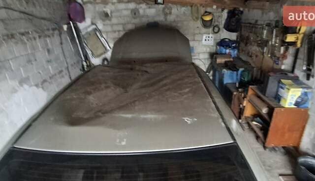 Серый Тойота Авенсис, объемом двигателя 1.6 л и пробегом 320 тыс. км за 2500 $, фото 10 на Automoto.ua