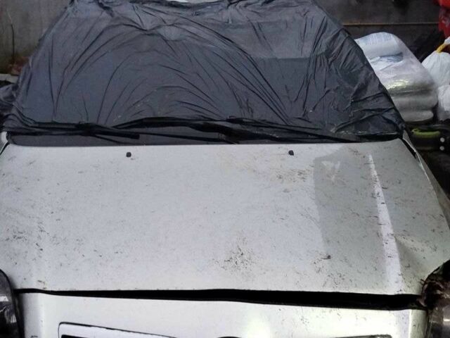 Сірий Тойота Авенсіс, об'ємом двигуна 1.6 л та пробігом 320 тис. км за 2500 $, фото 2 на Automoto.ua