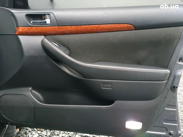 Серый Тойота Авенсис, объемом двигателя 2.2 л и пробегом 280 тыс. км за 7440 $, фото 33 на Automoto.ua