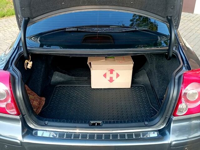 Сірий Тойота Авенсіс, об'ємом двигуна 2.2 л та пробігом 326 тис. км за 7200 $, фото 7 на Automoto.ua