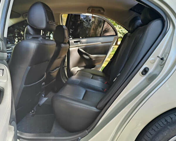 Сірий Тойота Авенсіс, об'ємом двигуна 1.8 л та пробігом 316 тис. км за 6900 $, фото 35 на Automoto.ua