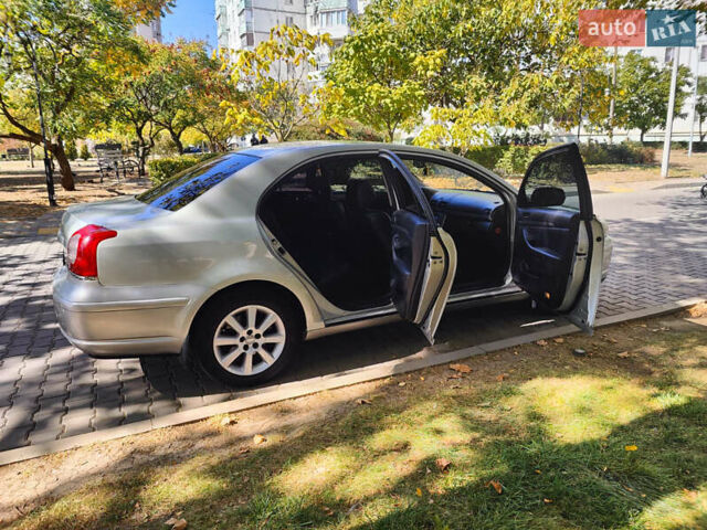 Сірий Тойота Авенсіс, об'ємом двигуна 1.8 л та пробігом 316 тис. км за 6900 $, фото 9 на Automoto.ua