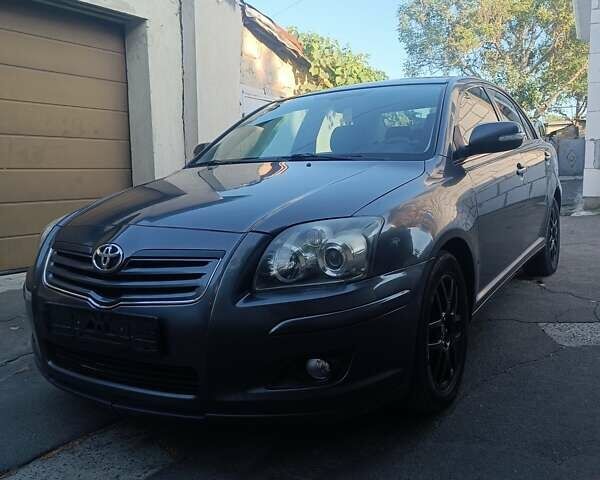 Серый Тойота Авенсис, объемом двигателя 1.8 л и пробегом 264 тыс. км за 6300 $, фото 2 на Automoto.ua