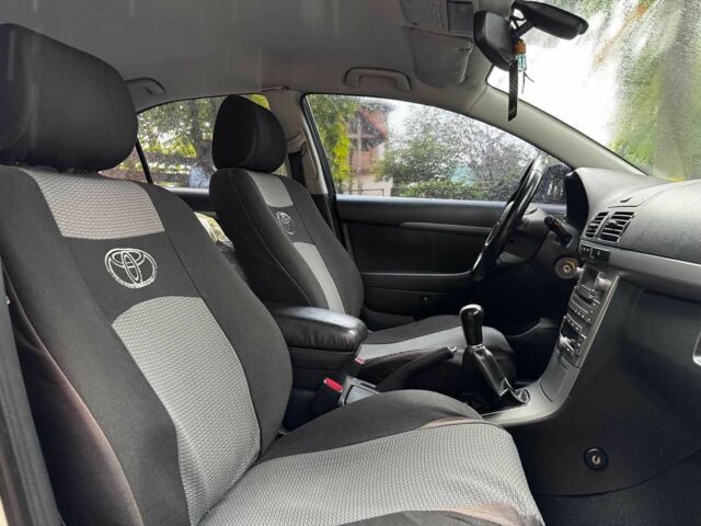 Сірий Тойота Авенсіс, об'ємом двигуна 1.8 л та пробігом 241 тис. км за 6940 $, фото 19 на Automoto.ua