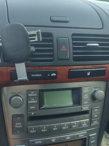 Серый Тойота Авенсис, объемом двигателя 1.8 л и пробегом 279 тыс. км за 6200 $, фото 5 на Automoto.ua