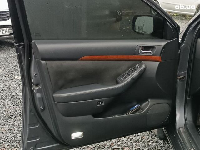 Серый Тойота Авенсис, объемом двигателя 2.2 л и пробегом 280 тыс. км за 7440 $, фото 19 на Automoto.ua