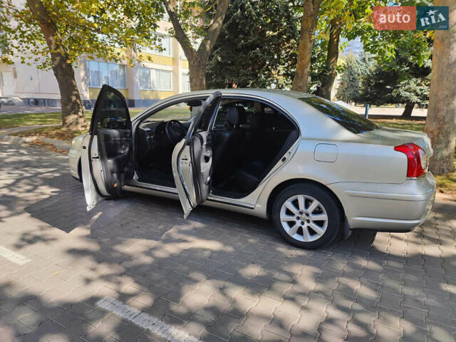 Сірий Тойота Авенсіс, об'ємом двигуна 1.8 л та пробігом 316 тис. км за 6900 $, фото 6 на Automoto.ua