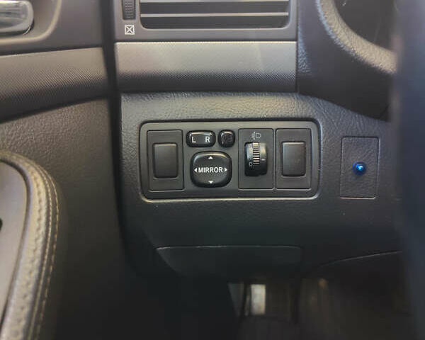 Сірий Тойота Авенсіс, об'ємом двигуна 1.8 л та пробігом 316 тис. км за 6900 $, фото 64 на Automoto.ua