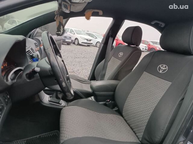 Серый Тойота Авенсис, объемом двигателя 2.2 л и пробегом 280 тыс. км за 7440 $, фото 24 на Automoto.ua