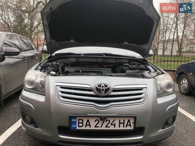 Серый Тойота Авенсис, объемом двигателя 1.8 л и пробегом 360 тыс. км за 6000 $, фото 11 на Automoto.ua