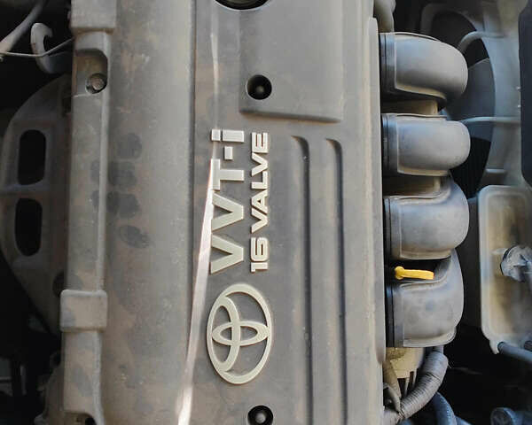 Сірий Тойота Авенсіс, об'ємом двигуна 1.8 л та пробігом 316 тис. км за 6900 $, фото 34 на Automoto.ua