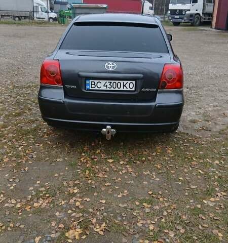 Серый Тойота Авенсис, объемом двигателя 2.2 л и пробегом 288 тыс. км за 7400 $, фото 2 на Automoto.ua