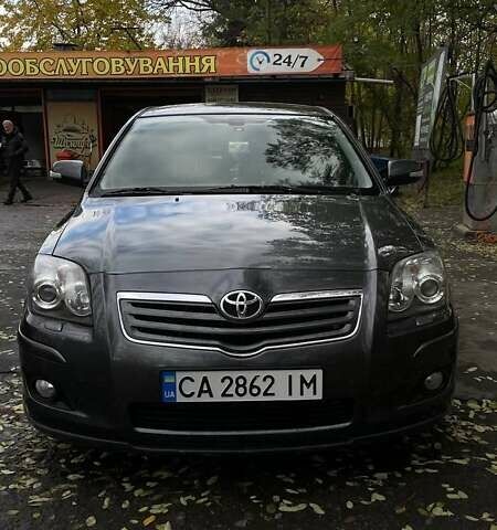 Серый Тойота Авенсис, объемом двигателя 2 л и пробегом 220 тыс. км за 7500 $, фото 6 на Automoto.ua