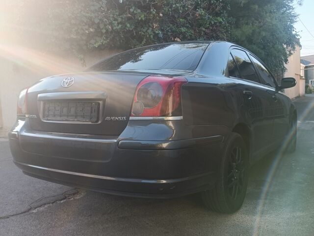 Серый Тойота Авенсис, объемом двигателя 0 л и пробегом 264 тыс. км за 6300 $, фото 5 на Automoto.ua
