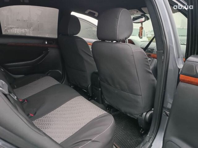 Серый Тойота Авенсис, объемом двигателя 2.2 л и пробегом 280 тыс. км за 7440 $, фото 31 на Automoto.ua