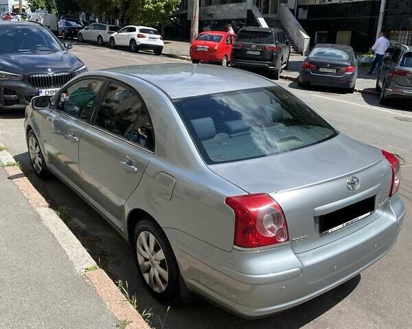 Серый Тойота Авенсис, объемом двигателя 1.8 л и пробегом 345 тыс. км за 6500 $, фото 2 на Automoto.ua