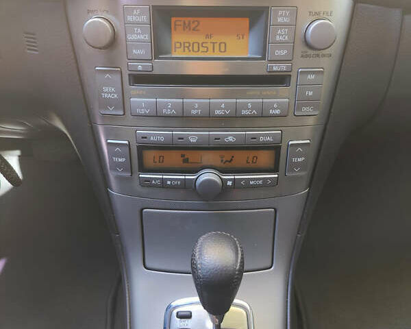 Сірий Тойота Авенсіс, об'ємом двигуна 1.8 л та пробігом 316 тис. км за 6900 $, фото 48 на Automoto.ua