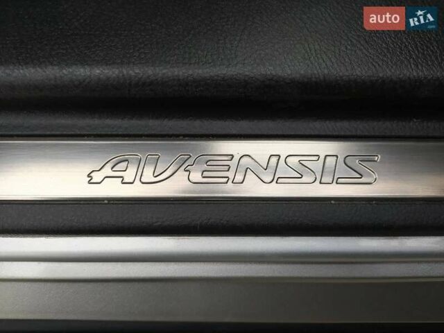 Сірий Тойота Авенсіс, об'ємом двигуна 1.8 л та пробігом 253 тис. км за 7200 $, фото 32 на Automoto.ua