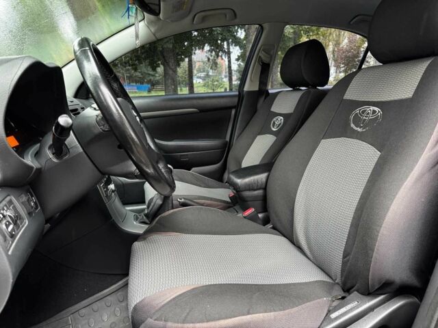 Сірий Тойота Авенсіс, об'ємом двигуна 1.8 л та пробігом 241 тис. км за 6940 $, фото 15 на Automoto.ua