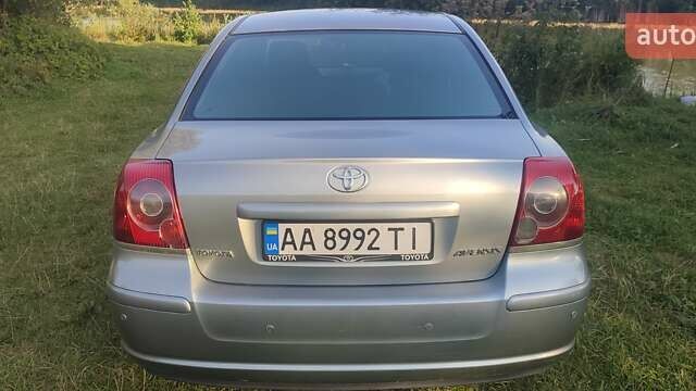 Серый Тойота Авенсис, объемом двигателя 1.8 л и пробегом 279 тыс. км за 6200 $, фото 9 на Automoto.ua