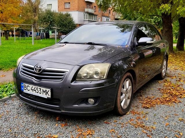 Сірий Тойота Авенсіс, об'ємом двигуна 1.8 л та пробігом 194 тис. км за 8000 $, фото 1 на Automoto.ua