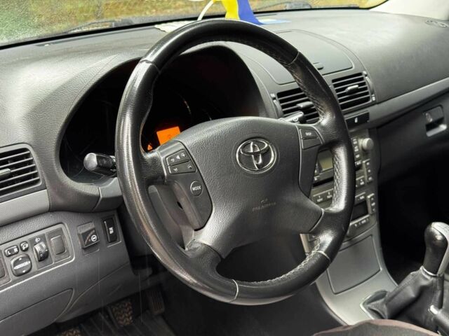 Сірий Тойота Авенсіс, об'ємом двигуна 1.8 л та пробігом 241 тис. км за 6940 $, фото 13 на Automoto.ua