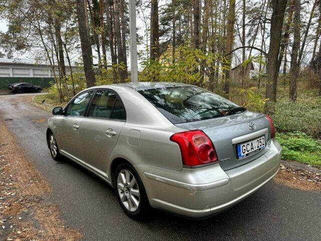 Серый Тойота Авенсис, объемом двигателя 2 л и пробегом 222 тыс. км за 2088 $, фото 4 на Automoto.ua