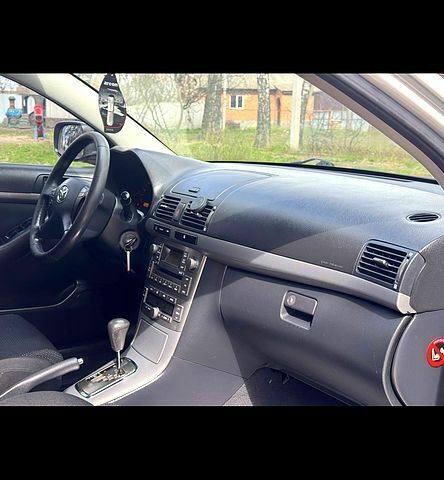 Сірий Тойота Авенсіс, об'ємом двигуна 1.8 л та пробігом 180 тис. км за 7000 $, фото 10 на Automoto.ua