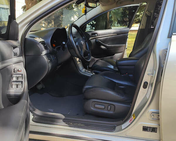 Сірий Тойота Авенсіс, об'ємом двигуна 1.8 л та пробігом 316 тис. км за 6900 $, фото 61 на Automoto.ua