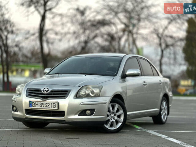 Серый Тойота Авенсис, объемом двигателя 1.79 л и пробегом 200 тыс. км за 5000 $, фото 4 на Automoto.ua