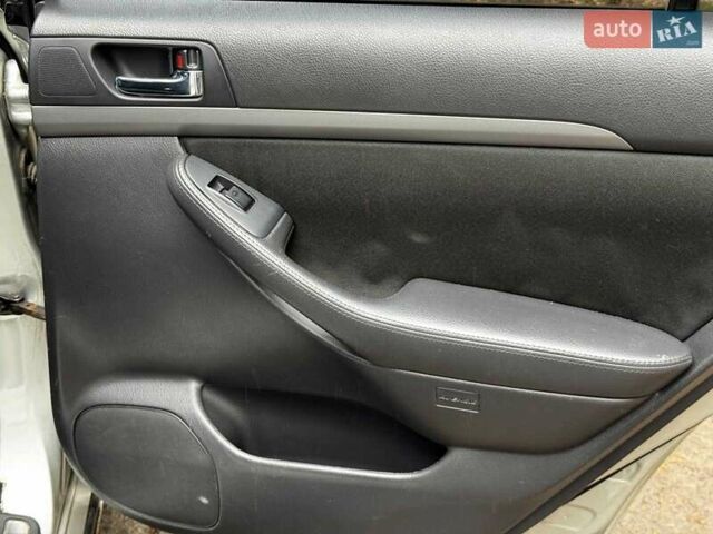 Сірий Тойота Авенсіс, об'ємом двигуна 1.8 л та пробігом 241 тис. км за 7590 $, фото 21 на Automoto.ua