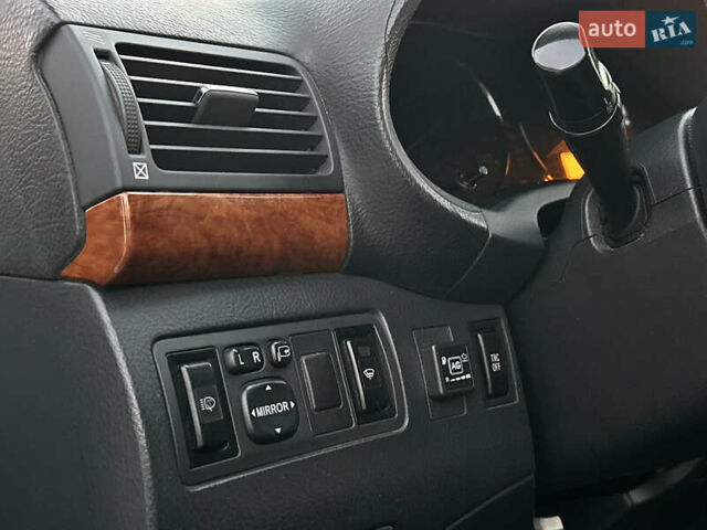 Серый Тойота Авенсис, объемом двигателя 1.79 л и пробегом 200 тыс. км за 5000 $, фото 41 на Automoto.ua