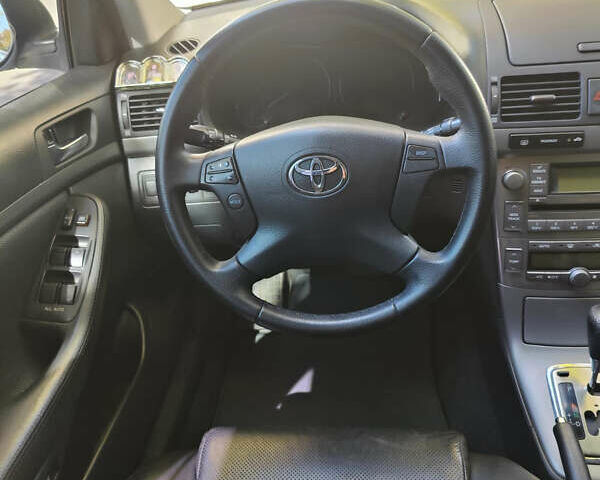 Сірий Тойота Авенсіс, об'ємом двигуна 1.8 л та пробігом 316 тис. км за 6900 $, фото 53 на Automoto.ua