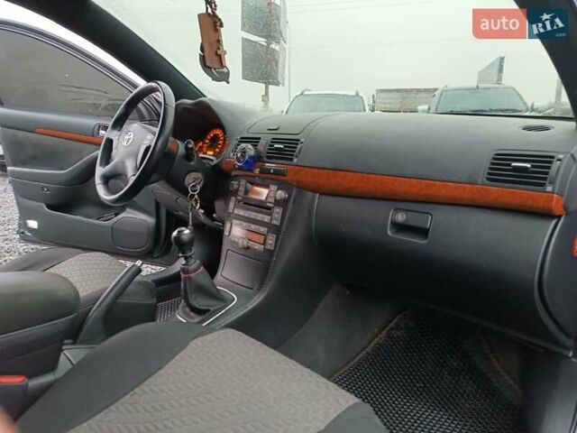 Серый Тойота Авенсис, объемом двигателя 2.2 л и пробегом 280 тыс. км за 7440 $, фото 34 на Automoto.ua