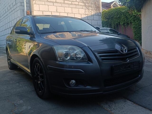 Серый Тойота Авенсис, объемом двигателя 0 л и пробегом 264 тыс. км за 6300 $, фото 2 на Automoto.ua