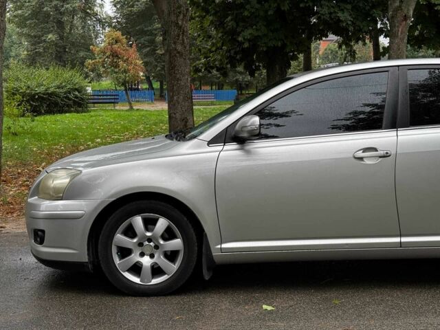 Сірий Тойота Авенсіс, об'ємом двигуна 1.8 л та пробігом 241 тис. км за 6940 $, фото 10 на Automoto.ua