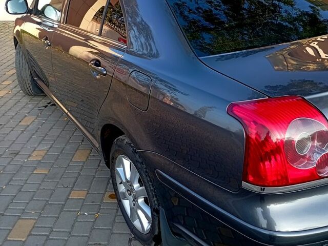 Сірий Тойота Авенсіс, об'ємом двигуна 2.2 л та пробігом 326 тис. км за 7200 $, фото 5 на Automoto.ua